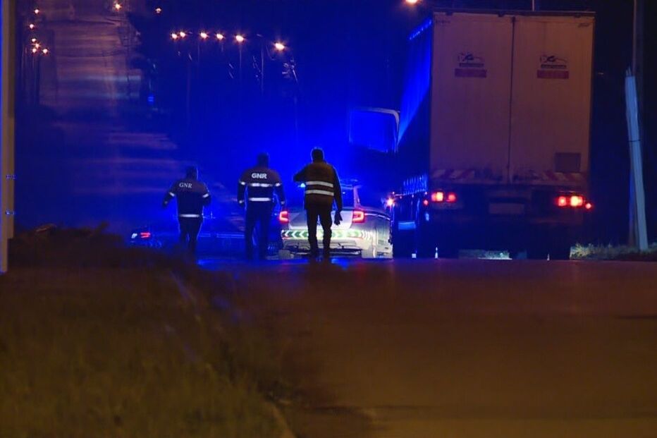 Dois GNR ficaram feridos após acidente no Seixal