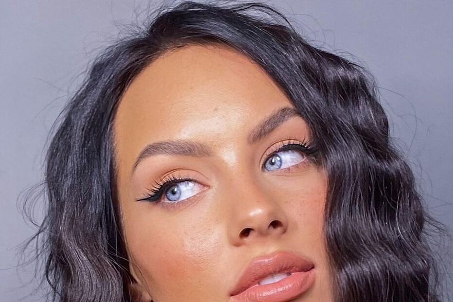 Kasia Lenhardt
