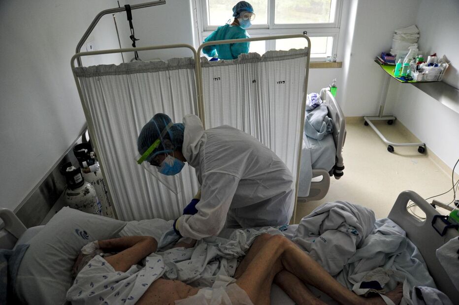 Enfermarias Covid do Hospital das Caldas da Rainha mostram a luta pela vida e o trabalho dos profissionais de saúde