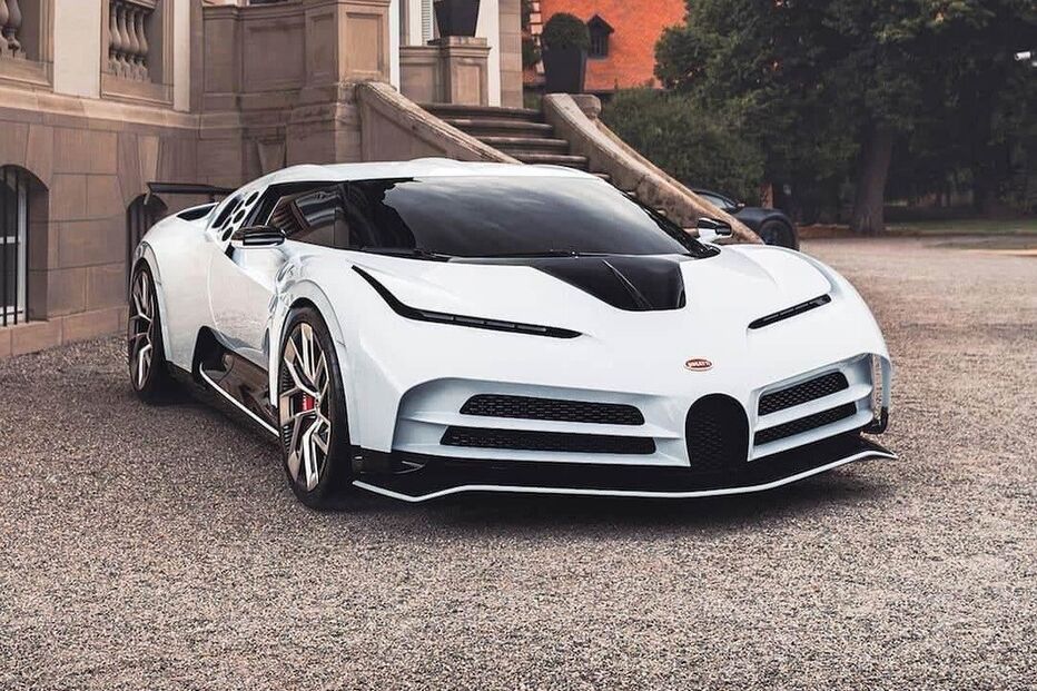 Bugatti Centodieci pode atingir os 380 km/h