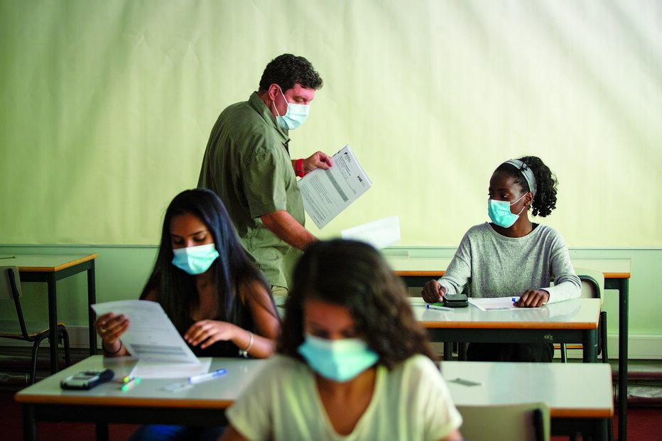 Calendário de exames mudou mas há provas que podem ser canceladas  