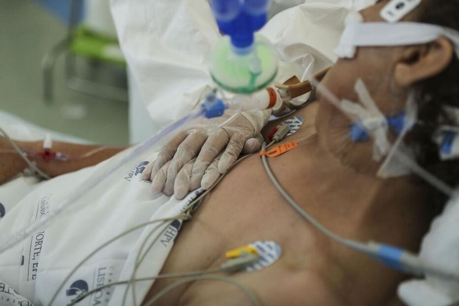 cuidados intensivos, coronavírus, Hospital de Santa Maria