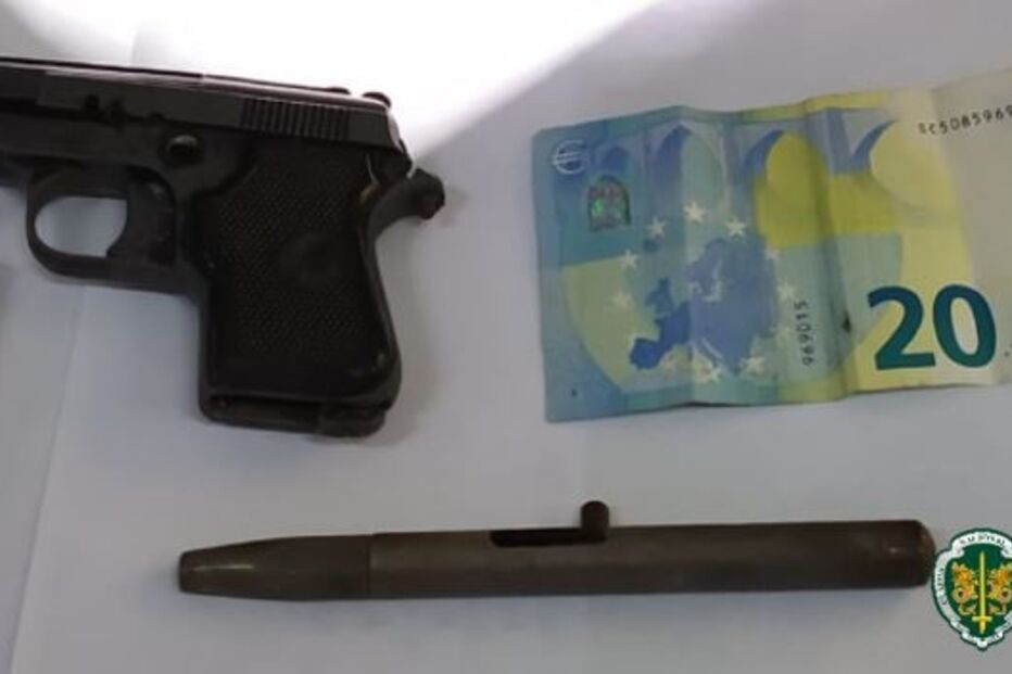 2021-02-18_10_33_19 GNR Porto - Apreensão (2).JPG