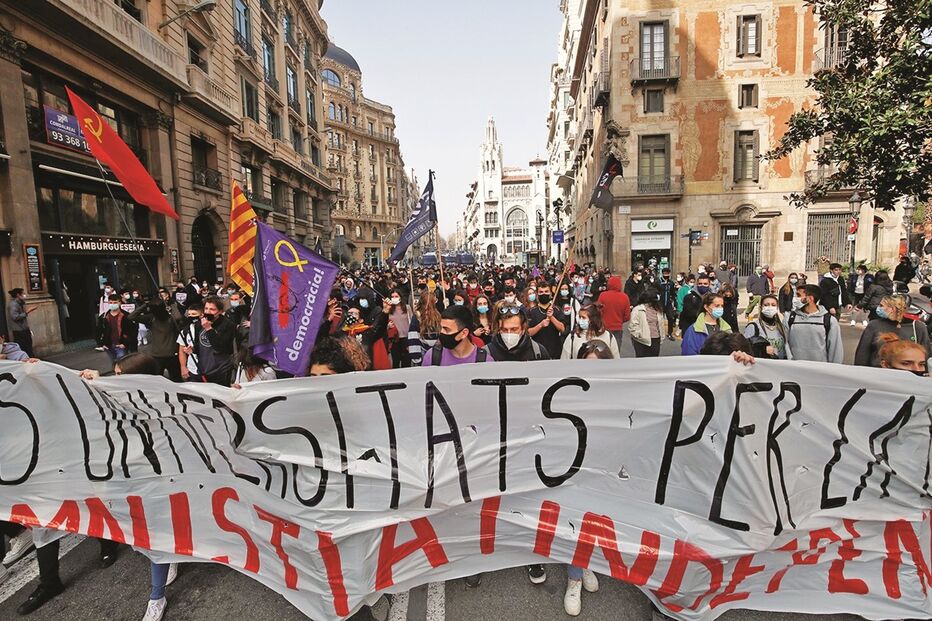 manifestação, Barcelona, Hasél