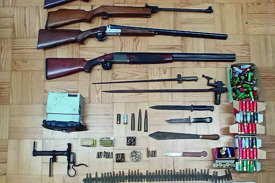 Suspeito de violência doméstica tinha 110 mil euros e carros roubados