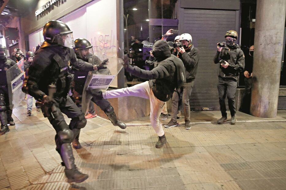 Imagem NOVA Abertura   38089954.jpg (8964943) (Milenium)