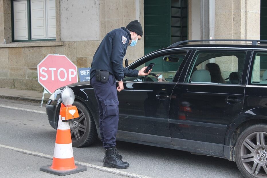 Imagem FISCALIZAÇÃO NA FRONTEIRA DE CHAVES (7)A.JPG (8969489) (Milenium)