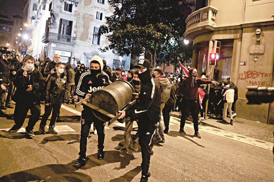 Imagem Abertura subst 38099088 copy.jpg (8972646) (Milenium)