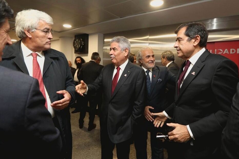 PJ fotografa e vigia jantar de ex-juiz Rui Rangel e Luís Filipe Vieira