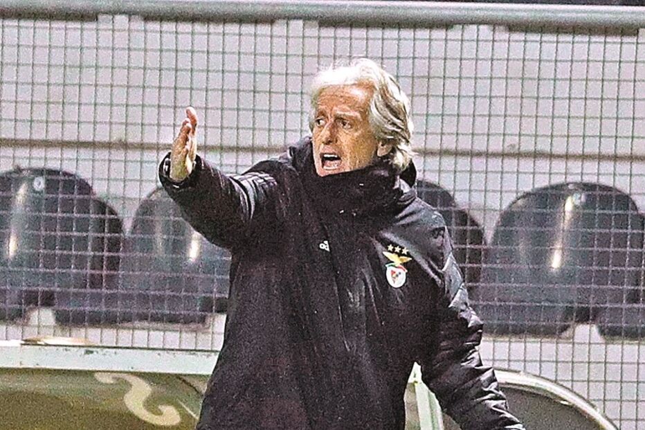 Imagem Abertura ESCOLHER A MELHOR  38099541.jpg (8978711) (Milenium)