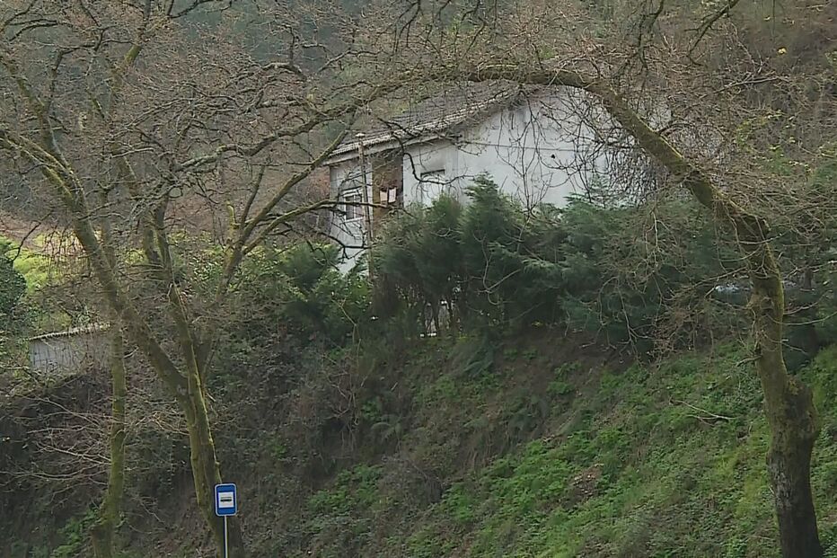 GNR apanha prostitutas e clientes numa casa em Guimarães