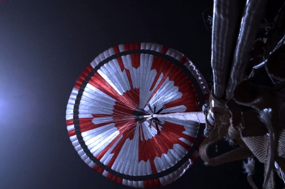 2021-02-24_08_22_17 Paraquedas Perseverance.jpg