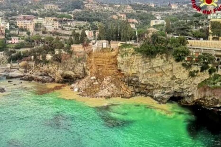 Centenas de caixões caem ao mar após desabamento de cemitério em Itália