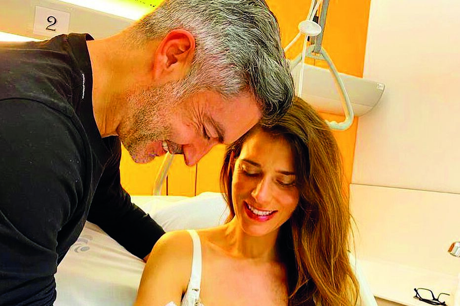 Andreia Santos e Vítor Baía felizes com nascimento de Matilde