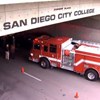 Pelo menos três mortos e vários feridos em atropelamento com carro na Califórnia