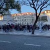 Centenas de pessoas manifestam-se sem máscara no centro de Lisboa contra confinamento
