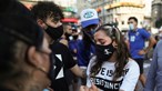 Milhares de fãs marcham em Buenos Aires para pedir justiça pela morte de Maradona