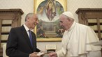Marcelo e Papa reúnem sem máscaras nem distância no dia em que Itália decreta novo confinamento