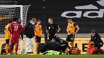 Português Rui Patrício lesiona-se após violento choque com colega de equipa durante Wolverhampton-Liverpool