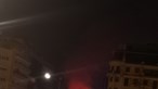 Violento incêndio consome cobertura de dois prédios no Saldanha em Lisboa
