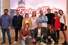 Francisca Cerqueira Gomes e Cristina Ferreira entre o elenco de 'Festa é Festa'