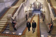 Marcelo Rebelo de Sousa recebido pelo rei de Espanha em Madrid