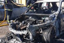 Incêndio consome dois carros em Aveiro