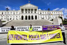 protesto, SEF, autoridades