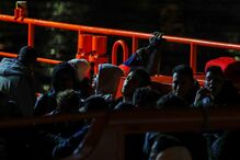 85 migrantes foram resgatados de duas embarcações ao largo das ilhas Canárias