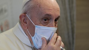 Papa Francisco exorta ao fim da guerra na Síria após uma década de conflito armado
