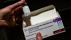 Vacina da AstraZeneca: conheça os riscos, benefícios, sintomas e pareceres dos especialistas