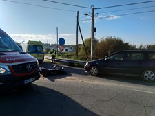 Dois feridos em colisão entre mota e carro em Odemira