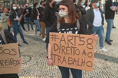 Movimento "A Pão e Água" sai às ruas do Porto para pedir abertura imediata do pequeno comércio