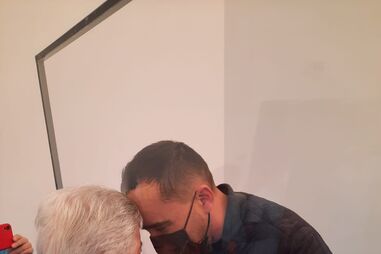 Utentes de lar abraçaram familiares um ano depois
