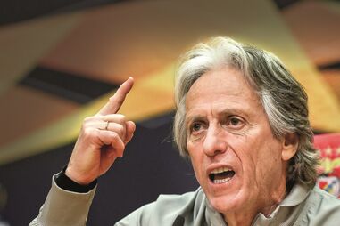 Jorge Jesus disse que o Benfica está a melhorar a cada jogo