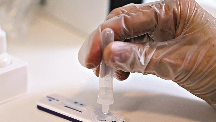 Venda de testes fora das farmácias na Alemanha começou a 6 de março