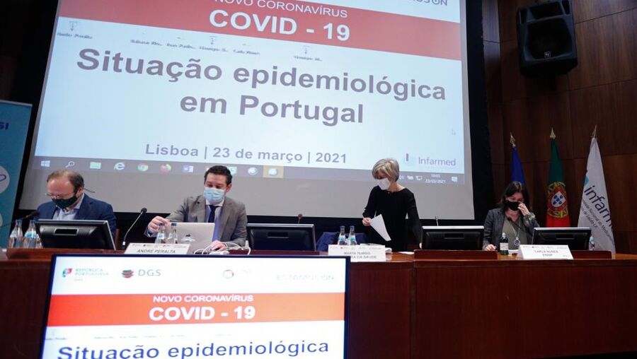 Reuniões do Infarmed "sem paralelo em qualquer outra ...