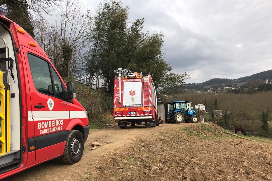 Jovem gravemente ferido em acidente com trator em Cabeceiras de Basto