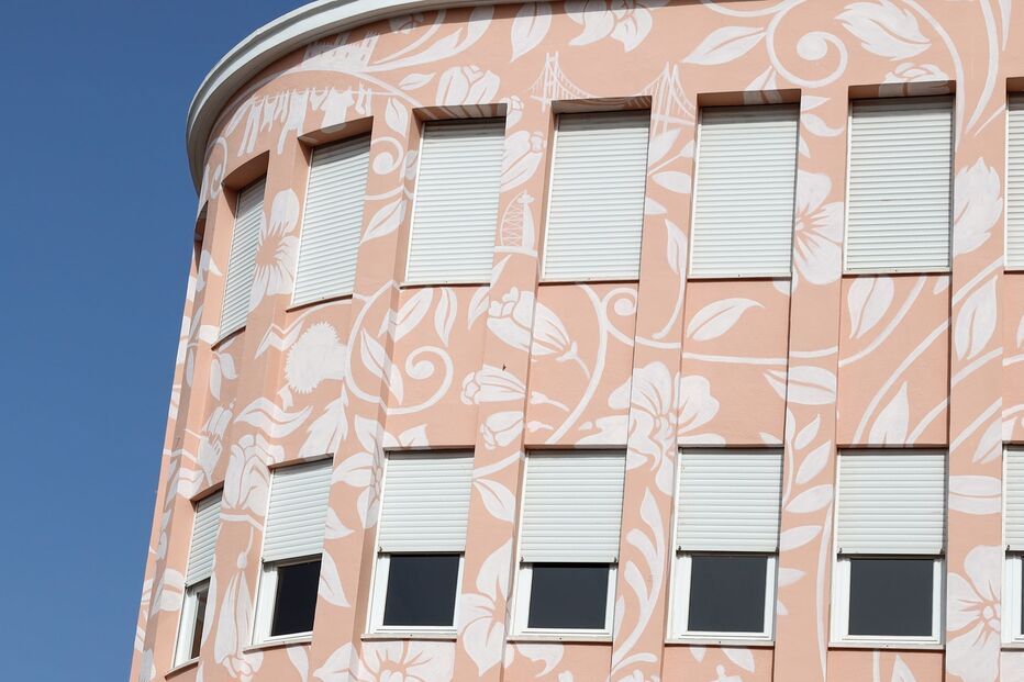 Carlos do Carmo eternizado em mural pintado na freguesia de Alvalade em Lisboa