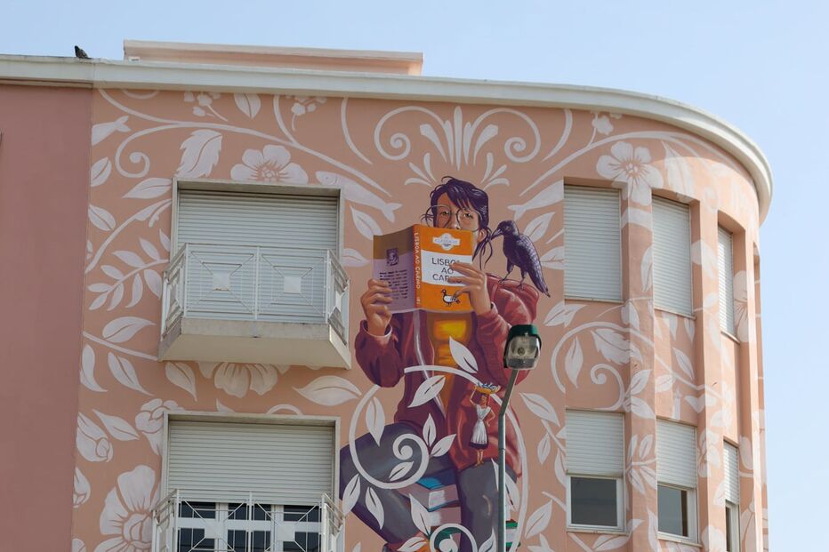 Carlos do Carmo eternizado em mural pintado na freguesia de Alvalade em Lisboa