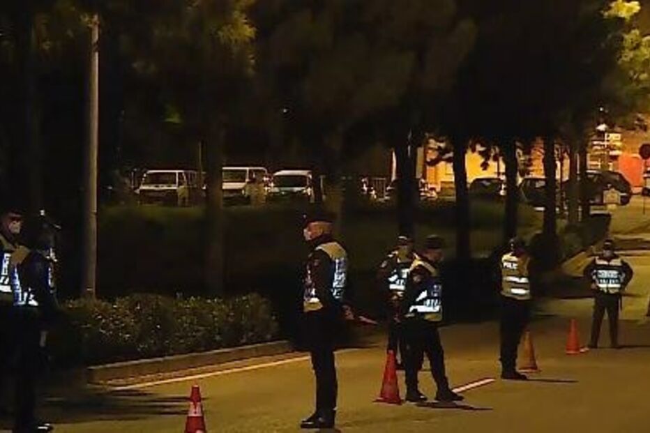 Homem tenta escapar a operação da PSP em bairro de Oeiras e acaba imobilizado