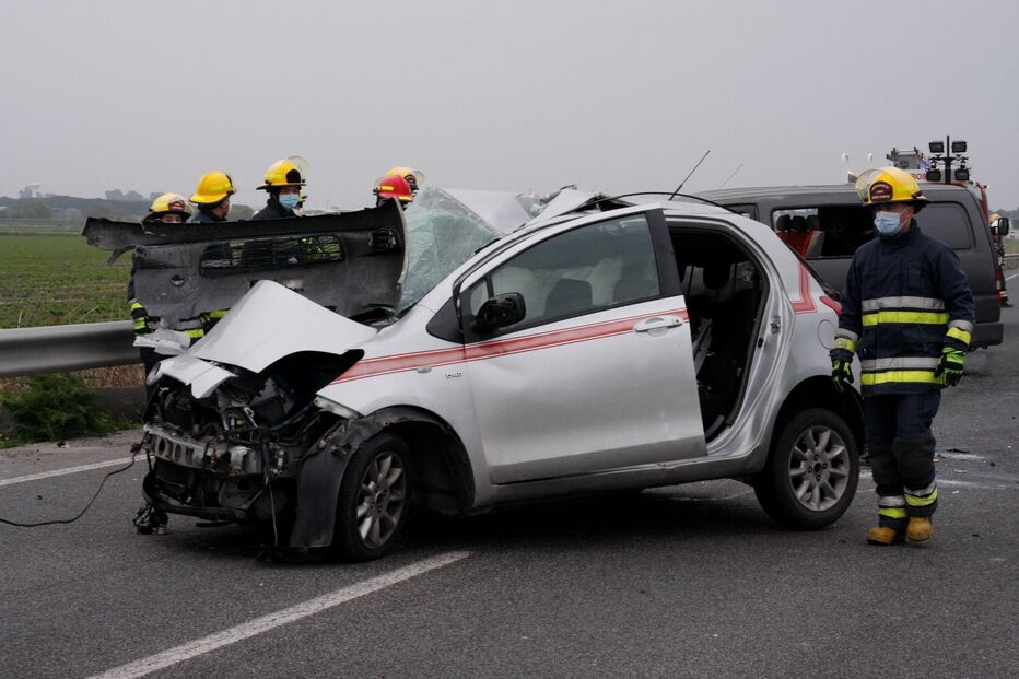 Dois feridos graves em colisão entre carros na EN118 em Benavente