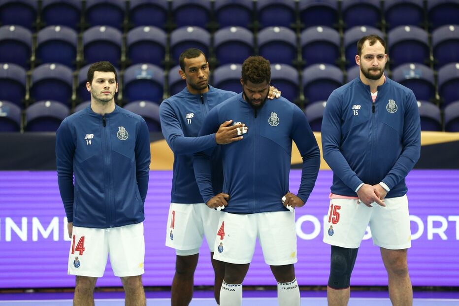 /fotosgeral/Fotos/2-38223328 (9095532) (Milenium)