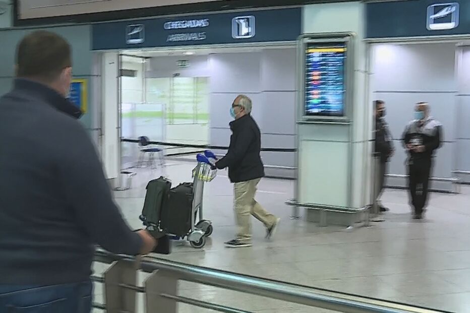 João Loureiro já está no aeroporto do Porto após polémica com avião da droga no Brasil