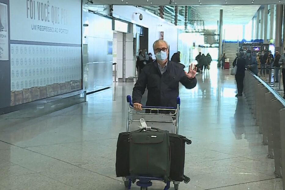 João Loureiro já está no aeroporto do Porto após polémica com avião da droga no Brasil
