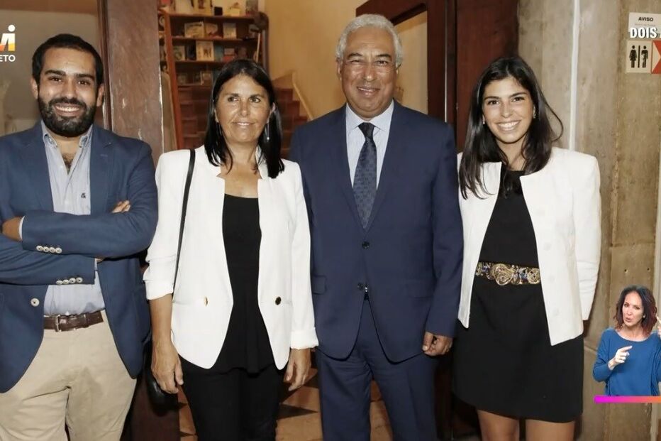 António Costa, Fernanda Tadeu e os filhos Pedro e Catarina.