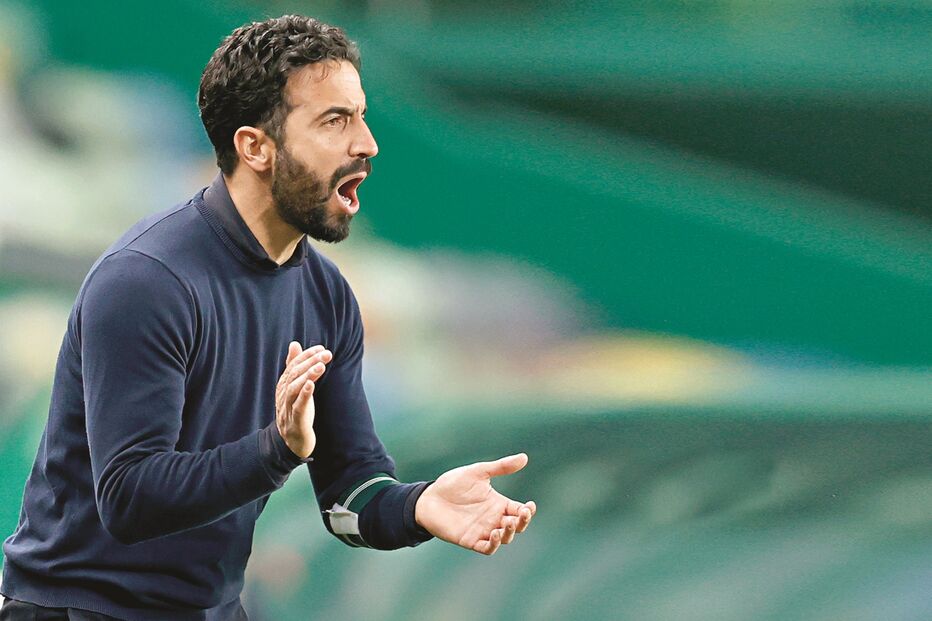 Rúben Amorim, argumenta o Sporting, respeitou os regulamentos