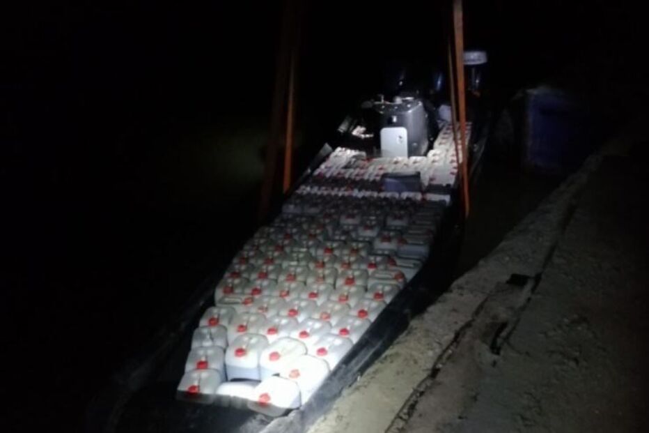 Polícia Marítima apanha lancha a traficantes de droga