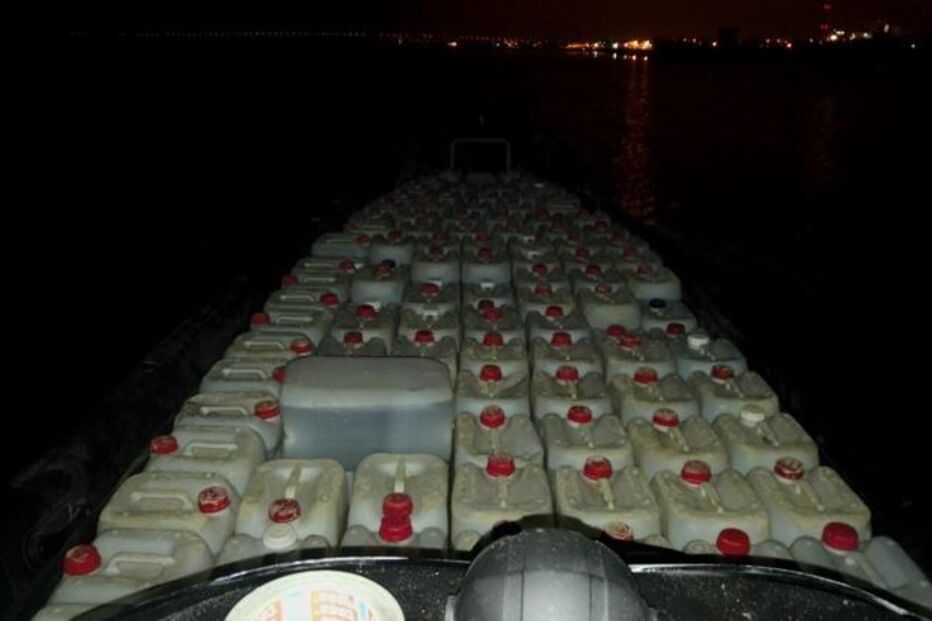 Polícia Marítima apanha lancha a traficantes de droga