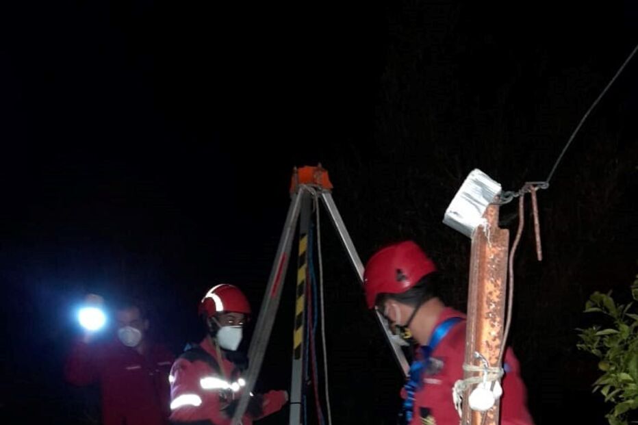 Bombeiros resgatam gato de poço em Alvalade, Santiago do Cacém